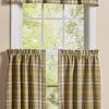 Boulder Lodge Plaid Tiers 36"L