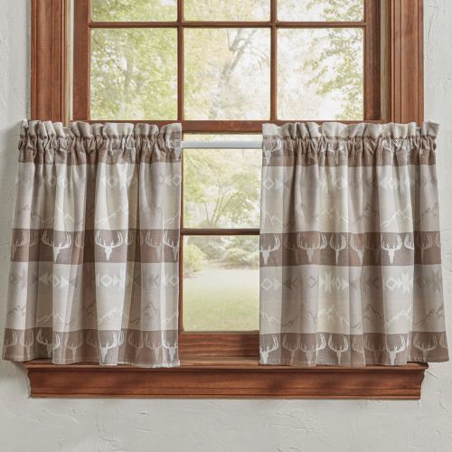 Mountain Refuge Jacquard Tiers 24"L