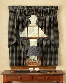 Sturbridge Lined Gathered Swag - 36"L - Black